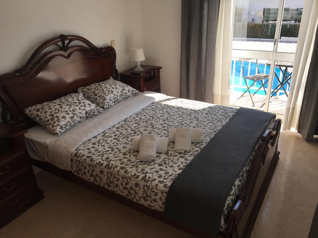 Granada Holidays Pension São Martinho do Porto Buitenkant foto
