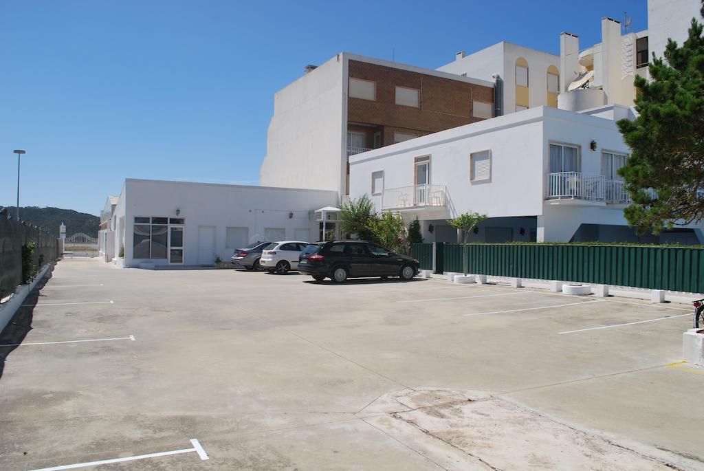 Granada Holidays Pension São Martinho do Porto Buitenkant foto