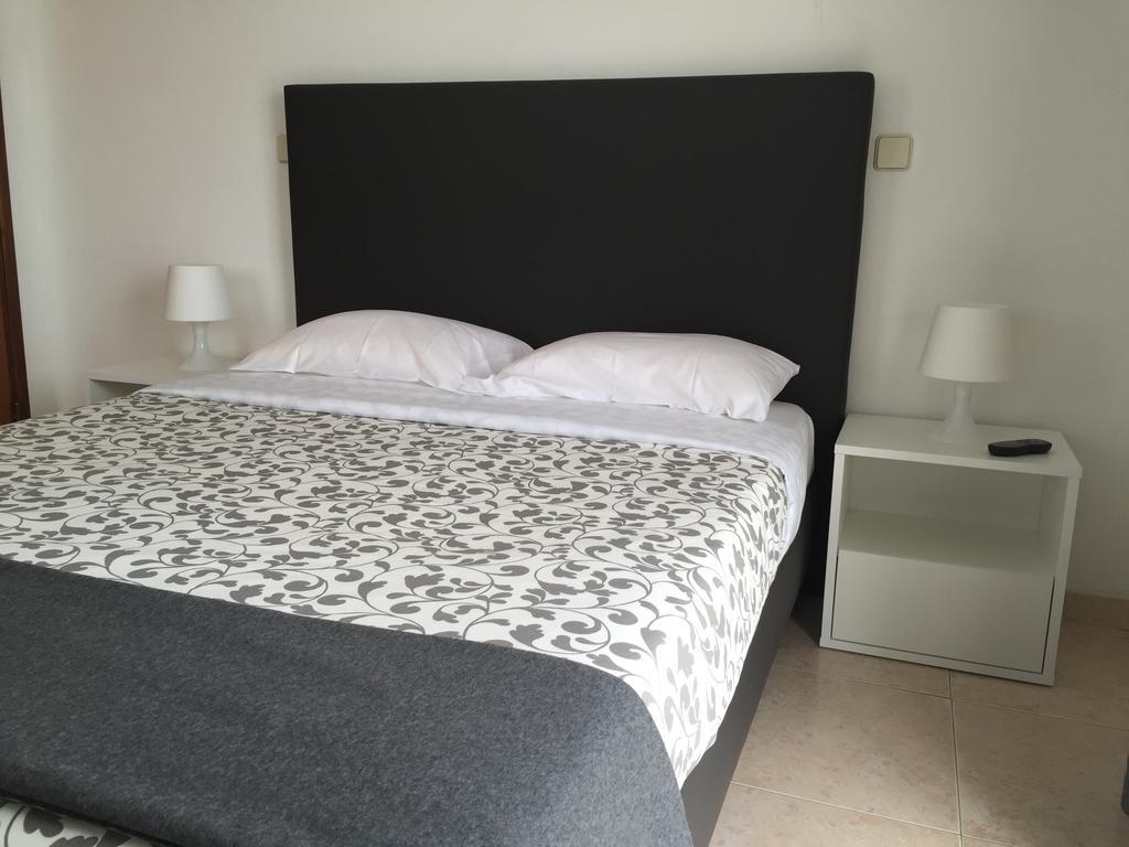 Granada Holidays Pension São Martinho do Porto Buitenkant foto